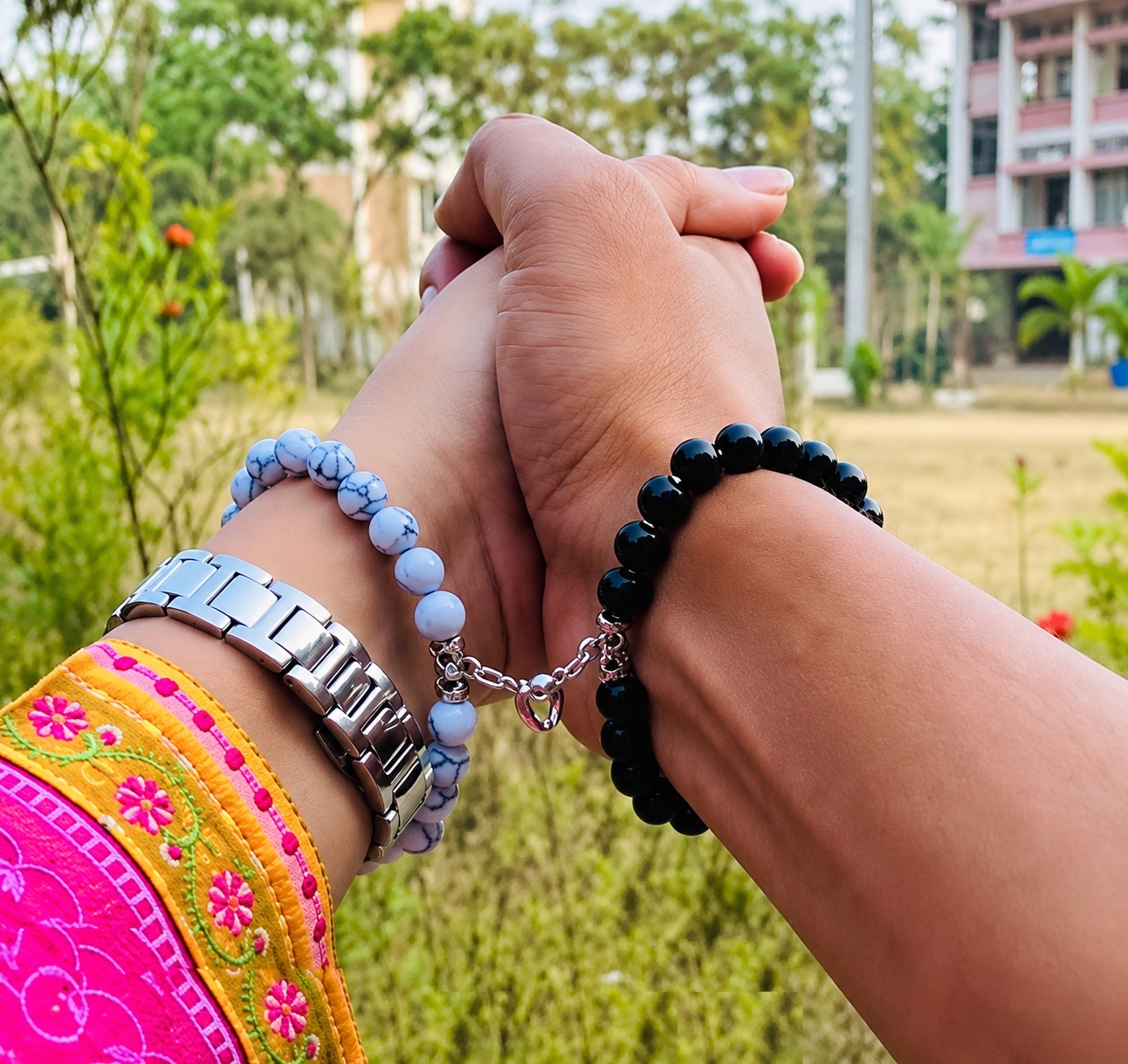 চৌম্বকীয় কাপল ব্রেসলেট